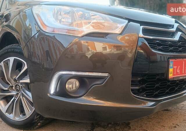 Коричневый Ситроен ДС4, объемом двигателя 1.6 л и пробегом 151 тыс. км за 7900 $, фото 33 на Automoto.ua