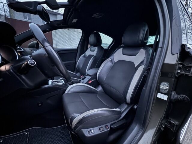 Коричневый Ситроен ДС4, объемом двигателя 1.6 л и пробегом 117 тыс. км за 7500 $, фото 13 на Automoto.ua