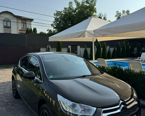 Коричневый Ситроен ДС4, объемом двигателя 1.6 л и пробегом 267 тыс. км за 10000 $, фото 5 на Automoto.ua