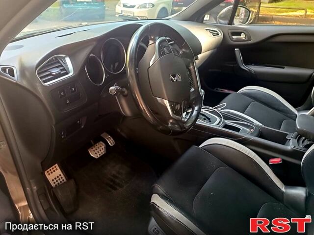 Коричневый Ситроен ДС4, объемом двигателя 2 л и пробегом 123 тыс. км за 10000 $, фото 5 на Automoto.ua