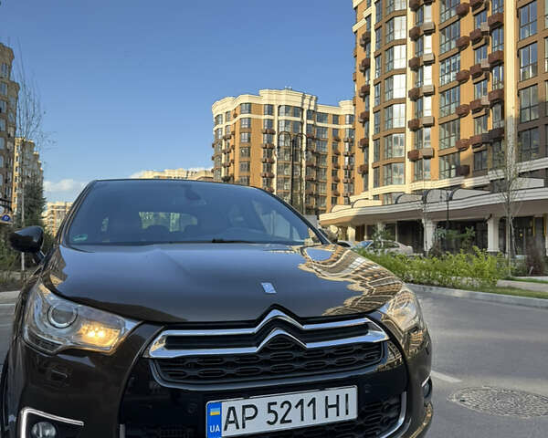 Коричневый Ситроен ДС4, объемом двигателя 1.6 л и пробегом 267 тыс. км за 10000 $, фото 17 на Automoto.ua