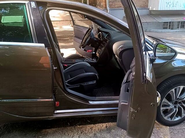 Коричневый Ситроен ДС4, объемом двигателя 2 л и пробегом 123 тыс. км за 10000 $, фото 10 на Automoto.ua