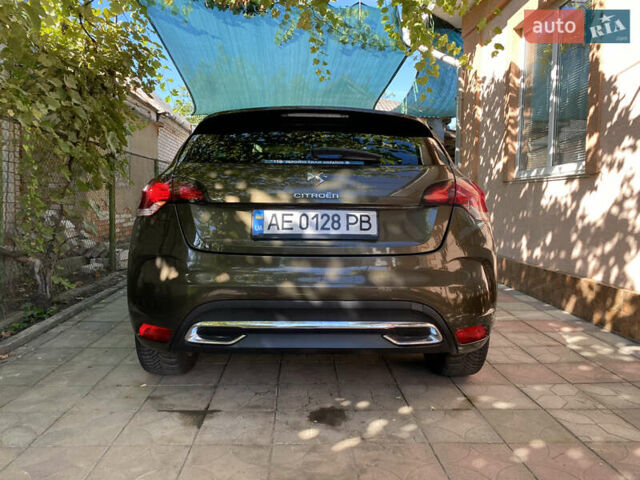 Коричневый Ситроен ДС4, объемом двигателя 2 л и пробегом 147 тыс. км за 10500 $, фото 13 на Automoto.ua