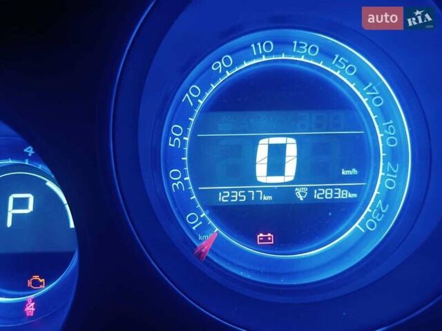 Коричневий Сітроен ДС4, об'ємом двигуна 2 л та пробігом 123 тис. км за 11000 $, фото 41 на Automoto.ua