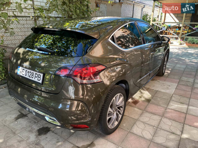 Коричневый Ситроен ДС4, объемом двигателя 2 л и пробегом 147 тыс. км за 10500 $, фото 8 на Automoto.ua