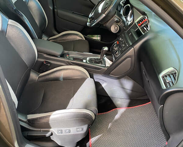 Коричневый Ситроен ДС4, объемом двигателя 2 л и пробегом 147 тыс. км за 10500 $, фото 19 на Automoto.ua