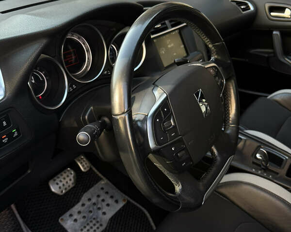 Коричневый Ситроен ДС4, объемом двигателя 1.6 л и пробегом 267 тыс. км за 10000 $, фото 9 на Automoto.ua