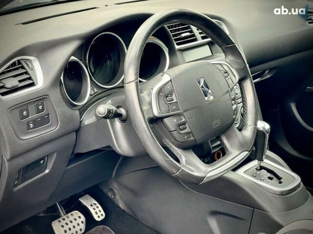 Ситроен ДС4, объемом двигателя 1.6 л и пробегом 125 тыс. км за 9500 $, фото 17 на Automoto.ua