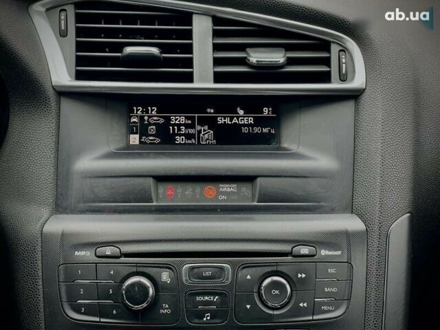 Ситроен ДС4, объемом двигателя 1.6 л и пробегом 125 тыс. км за 9500 $, фото 25 на Automoto.ua