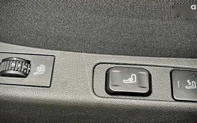 Ситроен ДС4, объемом двигателя 1.6 л и пробегом 125 тыс. км за 9500 $, фото 16 на Automoto.ua