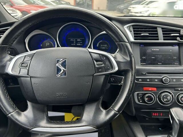 Сітроен ДС4, об'ємом двигуна 1.6 л та пробігом 170 тис. км за 15999 $, фото 13 на Automoto.ua