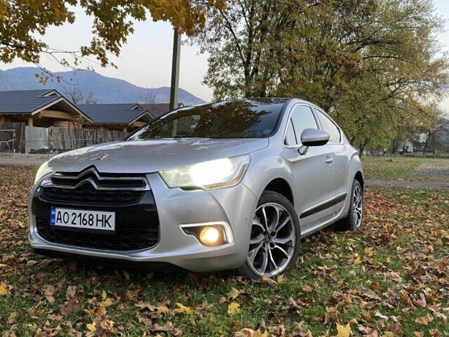 Серый Ситроен ДС4, объемом двигателя 2 л и пробегом 210 тыс. км за 8500 $, фото 1 на Automoto.ua