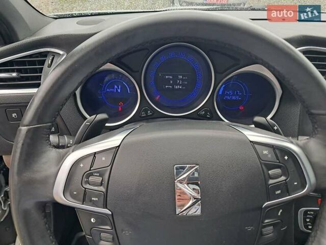 Ситроен ДС4 2011 в Ивано-Франковске на Automoto.ua Серый Ситроен ДС4, объемом двигателя 1.6 л и пробегом 290 тыс. км за 9200 $, фото 7 на Automoto.ua