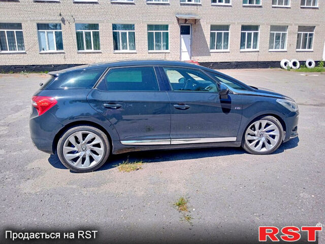 Серый Ситроен ДС4, объемом двигателя 2 л и пробегом 208 тыс. км за 12500 $, фото 4 на Automoto.ua