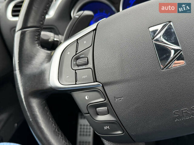 Синий Ситроен ДС4, объемом двигателя 1.6 л и пробегом 175 тыс. км за 9999 $, фото 57 на Automoto.ua