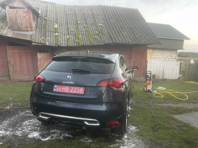 Синий Ситроен ДС4, объемом двигателя 1.6 л и пробегом 62 тыс. км за 8500 $, фото 6 на Automoto.ua