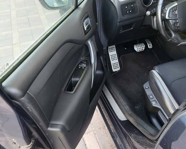 Синий Ситроен ДС4, объемом двигателя 1.6 л и пробегом 60 тыс. км за 9400 $, фото 4 на Automoto.ua