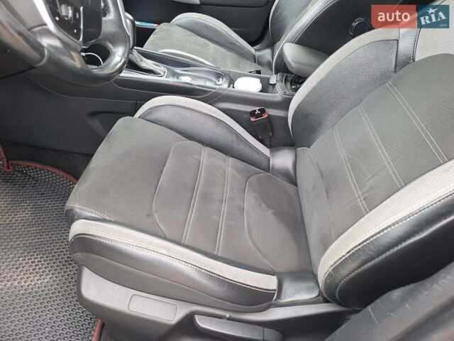 Синий Ситроен ДС4, объемом двигателя 1.6 л и пробегом 120 тыс. км за 11500 $, фото 28 на Automoto.ua
