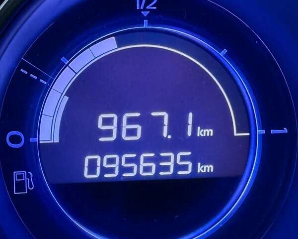 Зеленый Ситроен ДС4, объемом двигателя 1.6 л и пробегом 95 тыс. км за 10899 $, фото 17 на Automoto.ua
