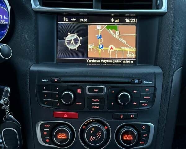 Зеленый Ситроен ДС4, объемом двигателя 1.6 л и пробегом 95 тыс. км за 10899 $, фото 15 на Automoto.ua