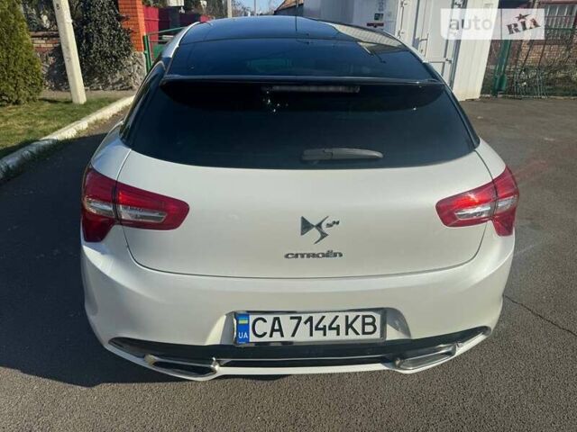 Білий Сітроен ДС5, об'ємом двигуна 2 л та пробігом 170 тис. км за 11900 $, фото 17 на Automoto.ua