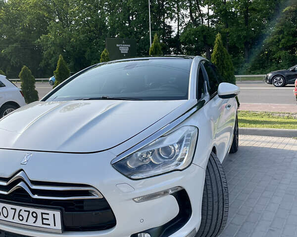 Ситроен ДС5 2012 в Тернополе на Automoto.ua Белый Ситроен ДС5, объемом двигателя 1.6 л и пробегом 197 тыс. км за 10000 $, фото 1 на Automoto.ua