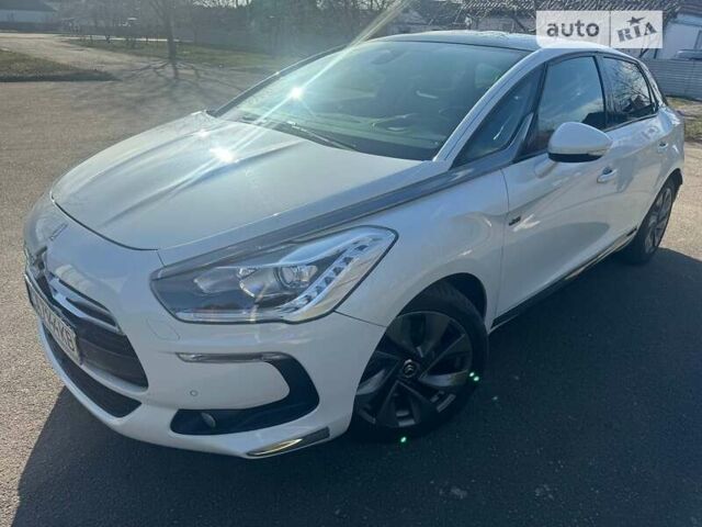 Білий Сітроен ДС5, об'ємом двигуна 2 л та пробігом 170 тис. км за 11900 $, фото 14 на Automoto.ua