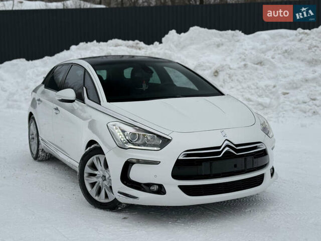 Білий Сітроен ДС5, об'ємом двигуна 1.6 л та пробігом 155 тис. км за 10900 $, фото 8 на Automoto.ua