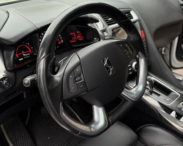 Белый Ситроен ДС5, объемом двигателя 1.6 л и пробегом 147 тыс. км за 11150 $, фото 19 на Automoto.ua