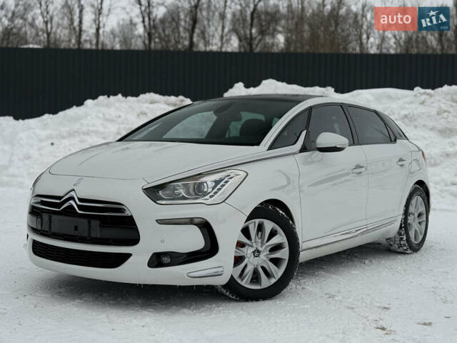 Білий Сітроен ДС5, об'ємом двигуна 1.6 л та пробігом 155 тис. км за 10900 $, фото 1 на Automoto.ua