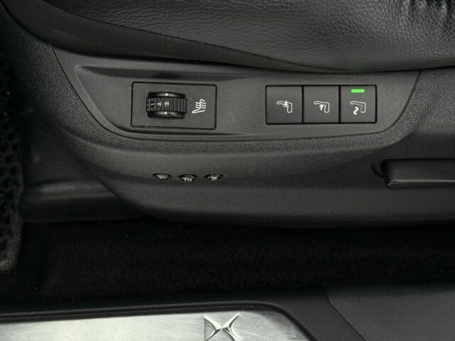 Белый Ситроен ДС5, объемом двигателя 1.6 л и пробегом 155 тыс. км за 10900 $, фото 14 на Automoto.ua