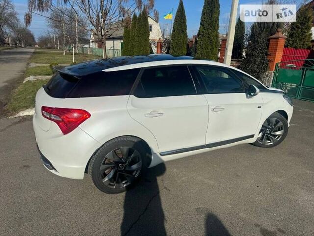 Білий Сітроен ДС5, об'ємом двигуна 2 л та пробігом 170 тис. км за 11900 $, фото 18 на Automoto.ua