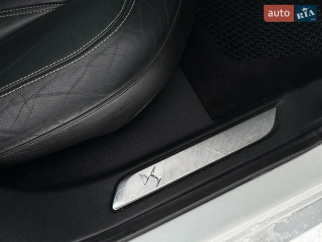 Білий Сітроен ДС5, об'ємом двигуна 1.6 л та пробігом 155 тис. км за 10900 $, фото 50 на Automoto.ua