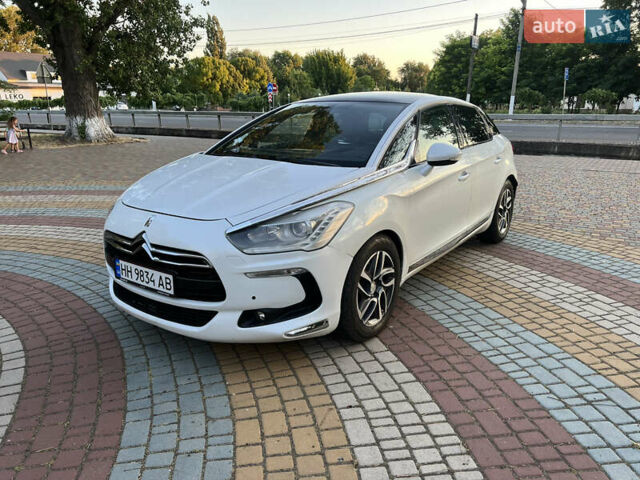Білий Сітроен ДС5, об'ємом двигуна 2 л та пробігом 260 тис. км за 10400 $, фото 18 на Automoto.ua
