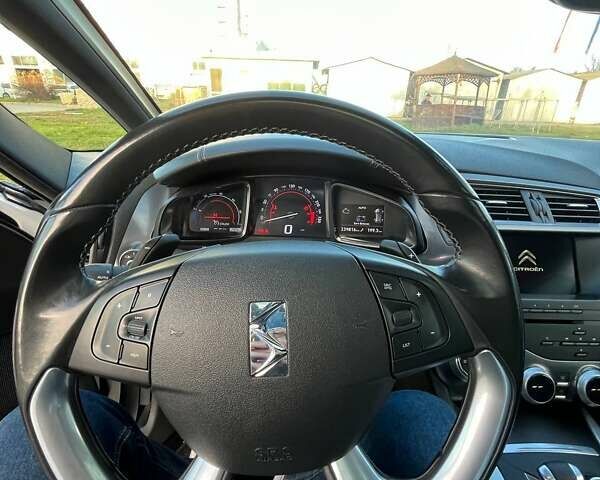 Білий Сітроен ДС5, об'ємом двигуна 2 л та пробігом 239 тис. км за 12700 $, фото 26 на Automoto.ua