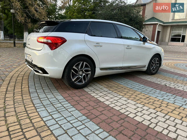 Білий Сітроен ДС5, об'ємом двигуна 2 л та пробігом 260 тис. км за 10400 $, фото 3 на Automoto.ua