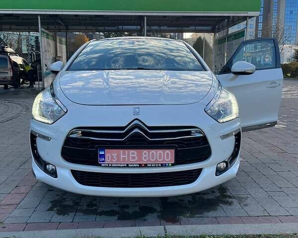 Білий Сітроен ДС5, об'ємом двигуна 2 л та пробігом 239 тис. км за 12700 $, фото 3 на Automoto.ua
