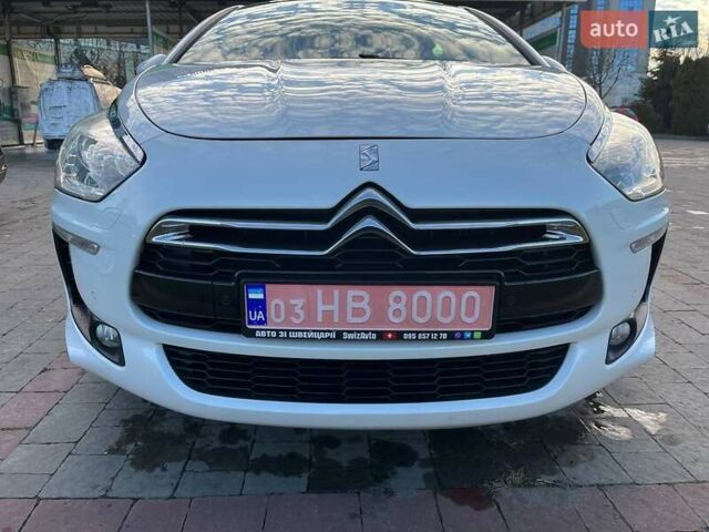 Білий Сітроен ДС5, об'ємом двигуна 2 л та пробігом 239 тис. км за 12700 $, фото 2 на Automoto.ua