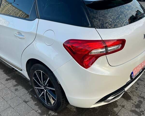 Білий Сітроен ДС5, об'ємом двигуна 2 л та пробігом 239 тис. км за 12700 $, фото 15 на Automoto.ua