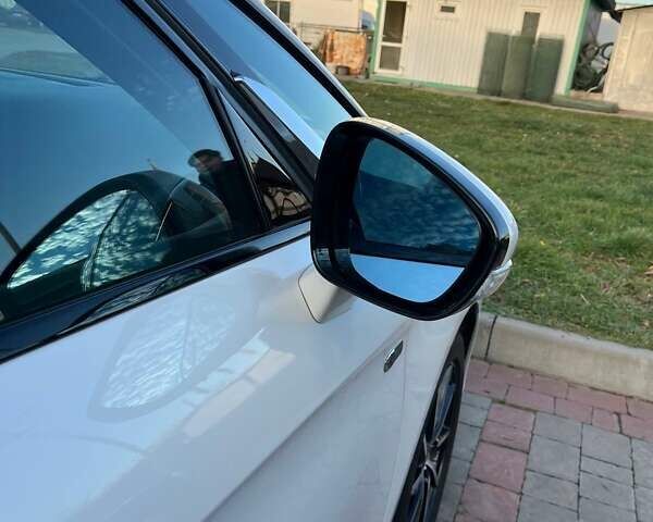 Білий Сітроен ДС5, об'ємом двигуна 2 л та пробігом 239 тис. км за 12700 $, фото 17 на Automoto.ua