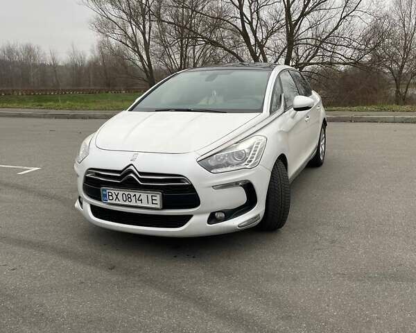 Белый Ситроен ДС5, объемом двигателя 1.56 л и пробегом 168 тыс. км за 11600 $, фото 2 на Automoto.ua