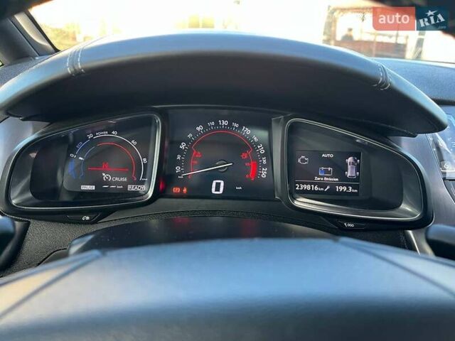 Білий Сітроен ДС5, об'ємом двигуна 2 л та пробігом 239 тис. км за 12700 $, фото 27 на Automoto.ua