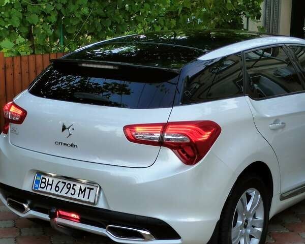 Белый Ситроен ДС5, объемом двигателя 2 л и пробегом 147 тыс. км за 12300 $, фото 20 на Automoto.ua