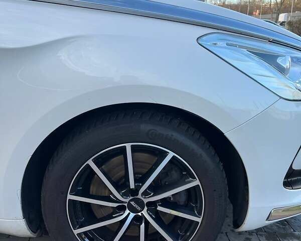 Білий Сітроен ДС5, об'ємом двигуна 2 л та пробігом 239 тис. км за 12700 $, фото 19 на Automoto.ua