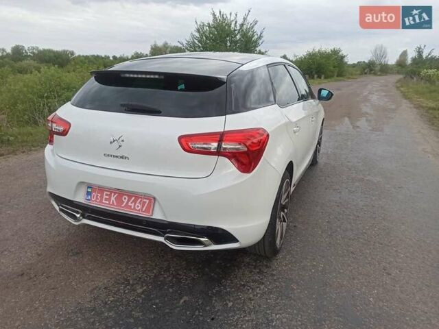 Белый Ситроен ДС5, объемом двигателя 2 л и пробегом 264 тыс. км за 11950 $, фото 4 на Automoto.ua