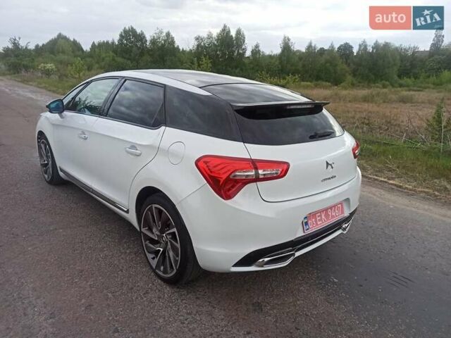 Белый Ситроен ДС5, объемом двигателя 2 л и пробегом 264 тыс. км за 11950 $, фото 6 на Automoto.ua