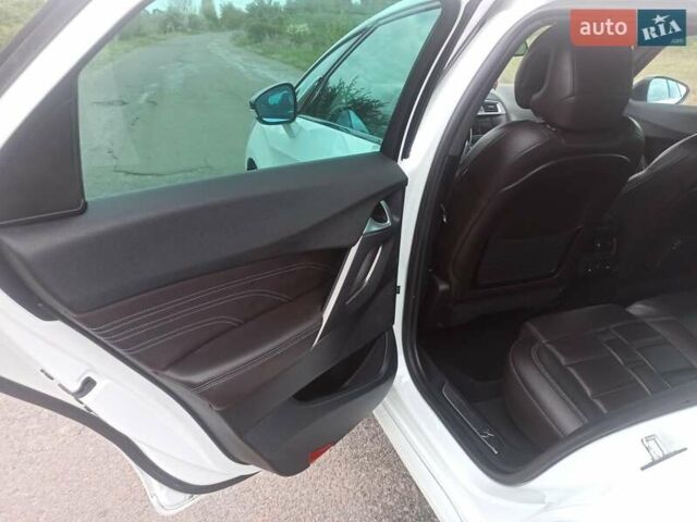 Белый Ситроен ДС5, объемом двигателя 2 л и пробегом 264 тыс. км за 11950 $, фото 21 на Automoto.ua