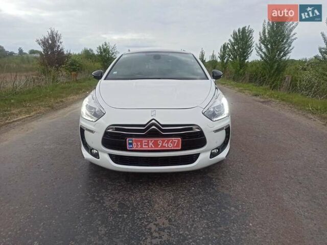 Белый Ситроен ДС5, объемом двигателя 2 л и пробегом 264 тыс. км за 11950 $, фото 8 на Automoto.ua