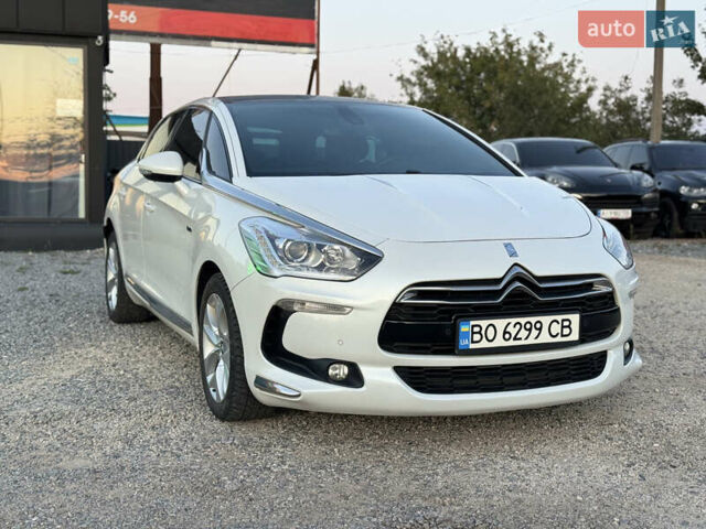 Білий Сітроен ДС5, об'ємом двигуна 2 л та пробігом 271 тис. км за 11999 $, фото 3 на Automoto.ua