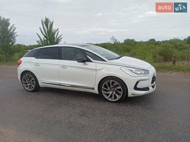 Белый Ситроен ДС5, объемом двигателя 2 л и пробегом 264 тыс. км за 11950 $, фото 3 на Automoto.ua